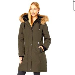 Vince Camuto NWT Faux-Fur-Trim Hooded and Wool Woven Parka